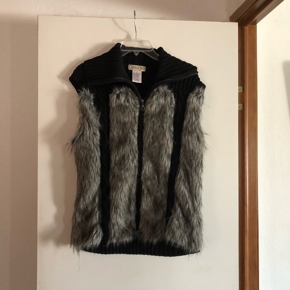 Cripple Creek - *Faux Fur*  Vest - Picture 2 of 7
